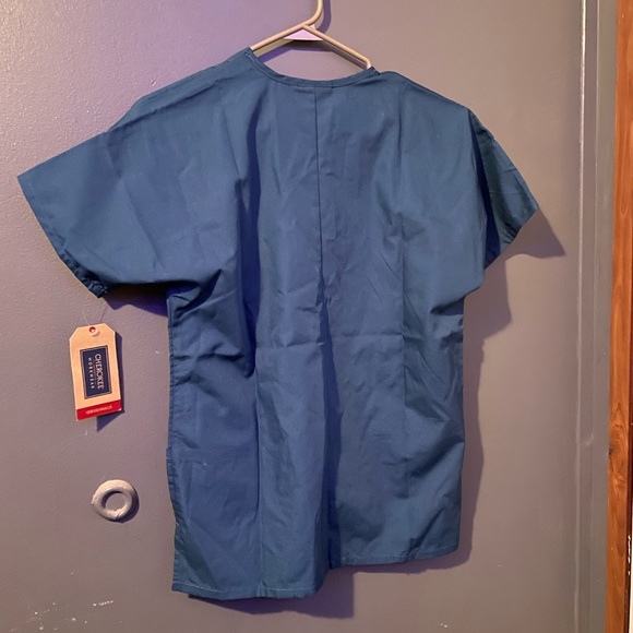 Cherokee Scrub Top - Picture 2 of 2